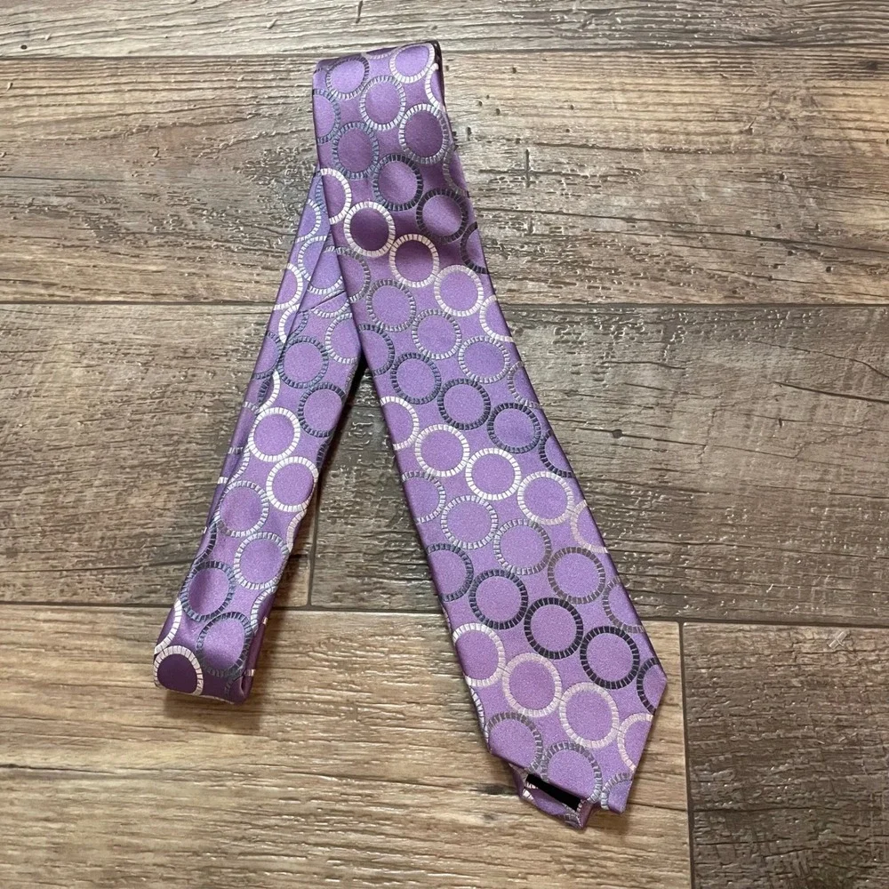 Michael‎ Kors Mens Purple Geometric Circle Silk Necktie 100% Silk Tie
